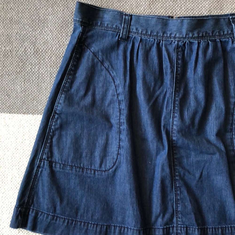 Gap denim mini skirt - Picture 2 of 5